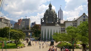 Medellín’s Local Debates Center on Inflation Pressures, Security Challenges, and Early 2027 Election Outlook
